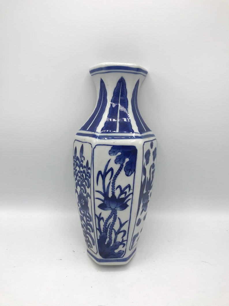 New Blue And White Wall Pocket Vase