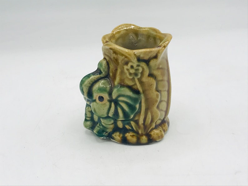Vintage Majolica Green Vase planter cute little elephant on the rim-Great condition 4 image 1