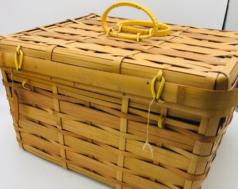Vintage Large  Asian Japanese Wicker Bamboo Rattan Woven Picnic Basket Sewing- 14"