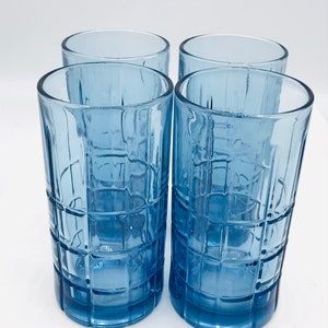 Pretty set of four  Anchor Hocking &quot;Tartan&quot;  Blueberry Blue  Glass Ice Tea drinking glasses-16 Ounce- Tumblers