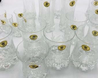 Vintage 22 PC Lavorato a Mano Crystal Bar glasses  Shot glasses Tumblers Rocks Glasses ITALY Etched Leaf Design