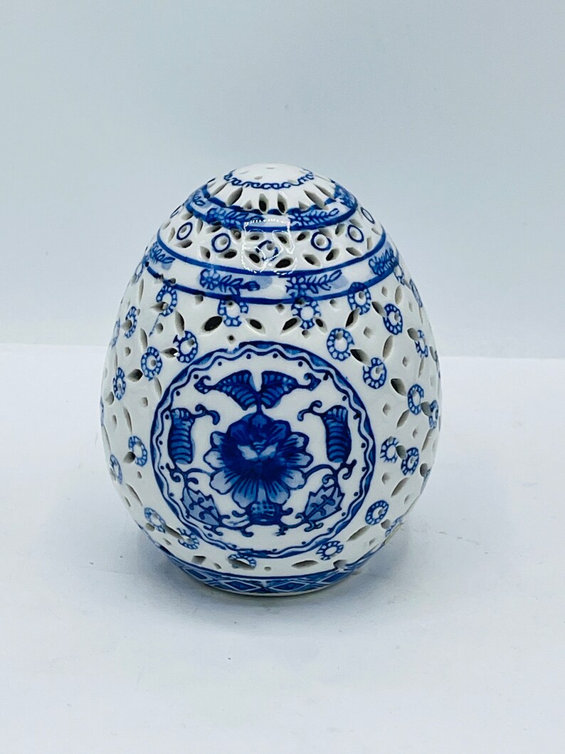 Vintage Bombay Co Decorative Ceramic Egg Floral Blue White Reticulated image 1