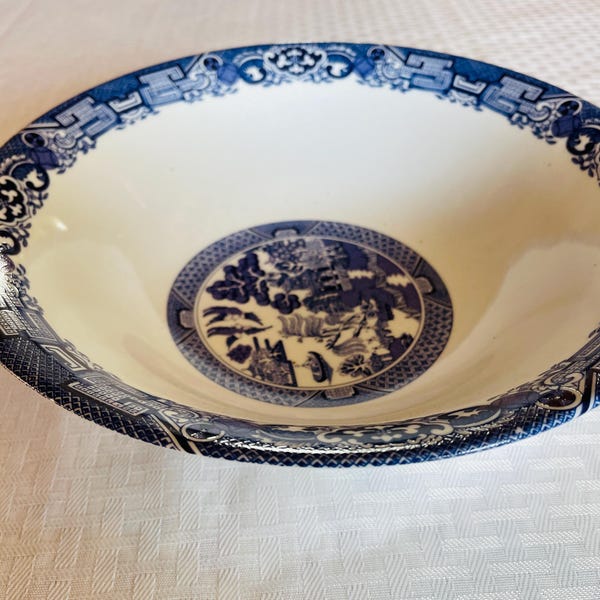 Vintage Royal Cuthbertson Blue Willow Serving  Bowl 9" Chip Free- Unused Condition