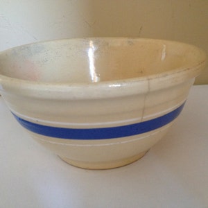 Vintage Watt Yellow Ware Mixing bowl, marked oven ware USA Blue and White Band Border image 4