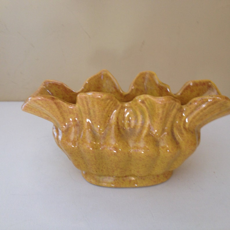 Vintage California Pottery Dark Yellow Planter or Vase Artistic California 500 Nice condition image 3