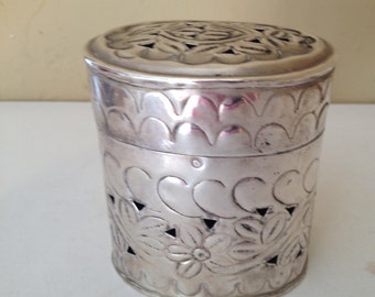 Vintage Collectible Silverplate Metal Storage Jewelry Box- Pretty Floral Design