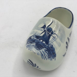 Vintage Delfts Blue Distel Hand Painted Windmill scene on Clog Shoe Blau Delfts- 5 1/2&quot; Authentic from Holland