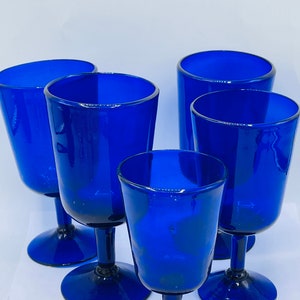 Vintage Set of large 5 Cobalt Blue Wine Margarita Goblets Water Glasses-Blown glass-Recycled Glass Mexico image 3