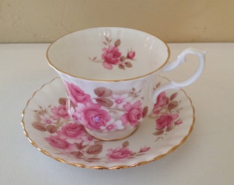 Gorgeous 1930"s Vintage Royal Albert Brown and Rose Teacup & Saucer-  Great condition