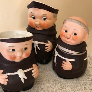 ドイツ　Goebel社　陶器製 親子豚の置物 3体セット il_300x300.1464442696_atdg.jpg