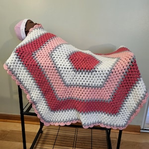Pink and White Baby Hexagon Blanket