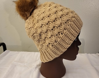 Beige Shell Stitch Faux Fur Pompom Beanie