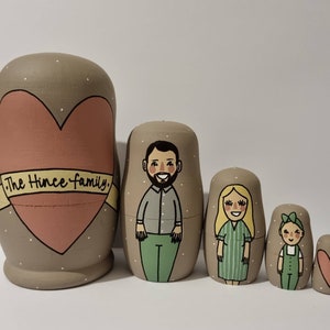 Family of 3 - POLKADOT BACKGROUND. Personalised nesting dolls, family portrait, Russian dolls, matryoshka dolls.