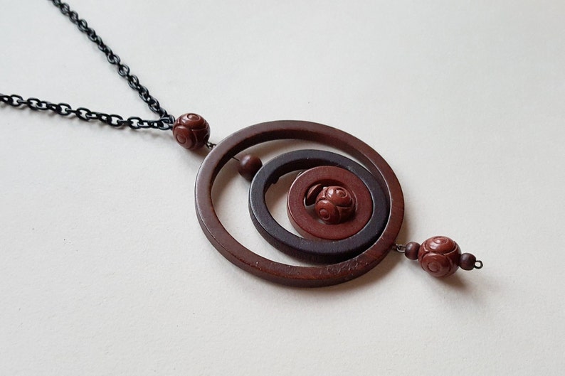 Finland Ibero 1970s F1730 Large Wood Bead Necklace