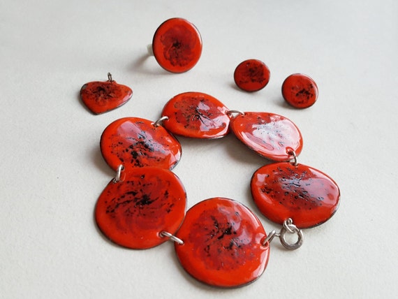 Fiery red copper and enamel jewelry set, Denmark,
