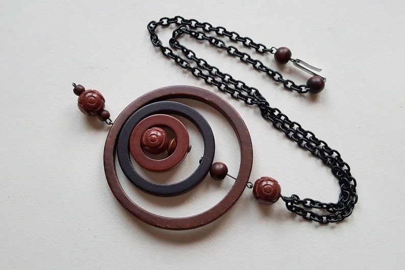 Finland Ibero 1970s F1730 Large Wood Bead Necklace