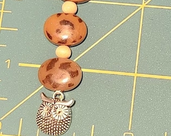 Owl zipper pull with brown beads