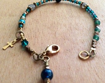 Pisces Astrological Bracelet for Creativity, Intuition and Spirituality. Turquoise, fresh water pearls, sterling silver and czech glass