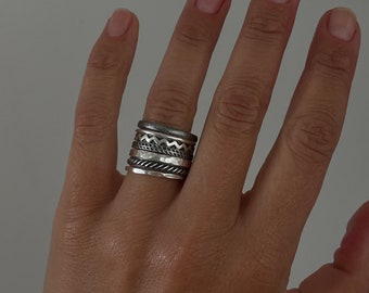 Set of 7 sterling silver stacking rings