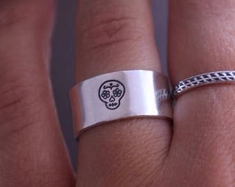 Sugar skull ring.Skull ring.Sterling silver skull ring.Wide band ring.Wide silver rings.Textured ring.Open back ring.