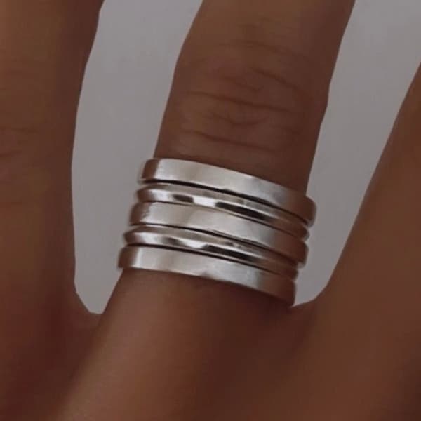 Set of 5 sterling silver stacking rings. Stackable rings