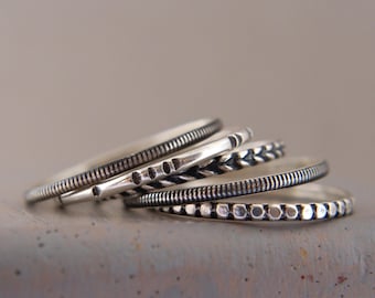 Set of stacking rings.Sterling silver stacking rings.Skinny silver stacking rings.Stackable rings.set of 5 rings.Textured rings.