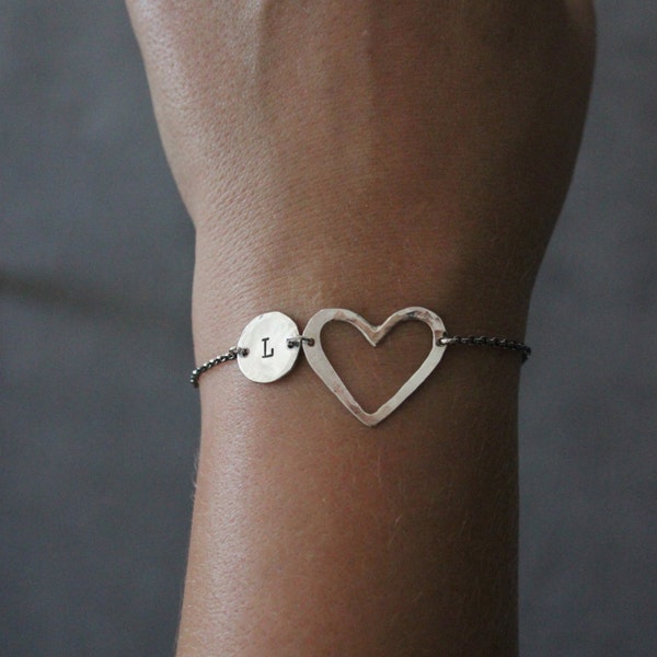 Personalised initial bracelet. Personalized jewellery. Sterling silver heart bracelet.Custom made jewellery.hand made.