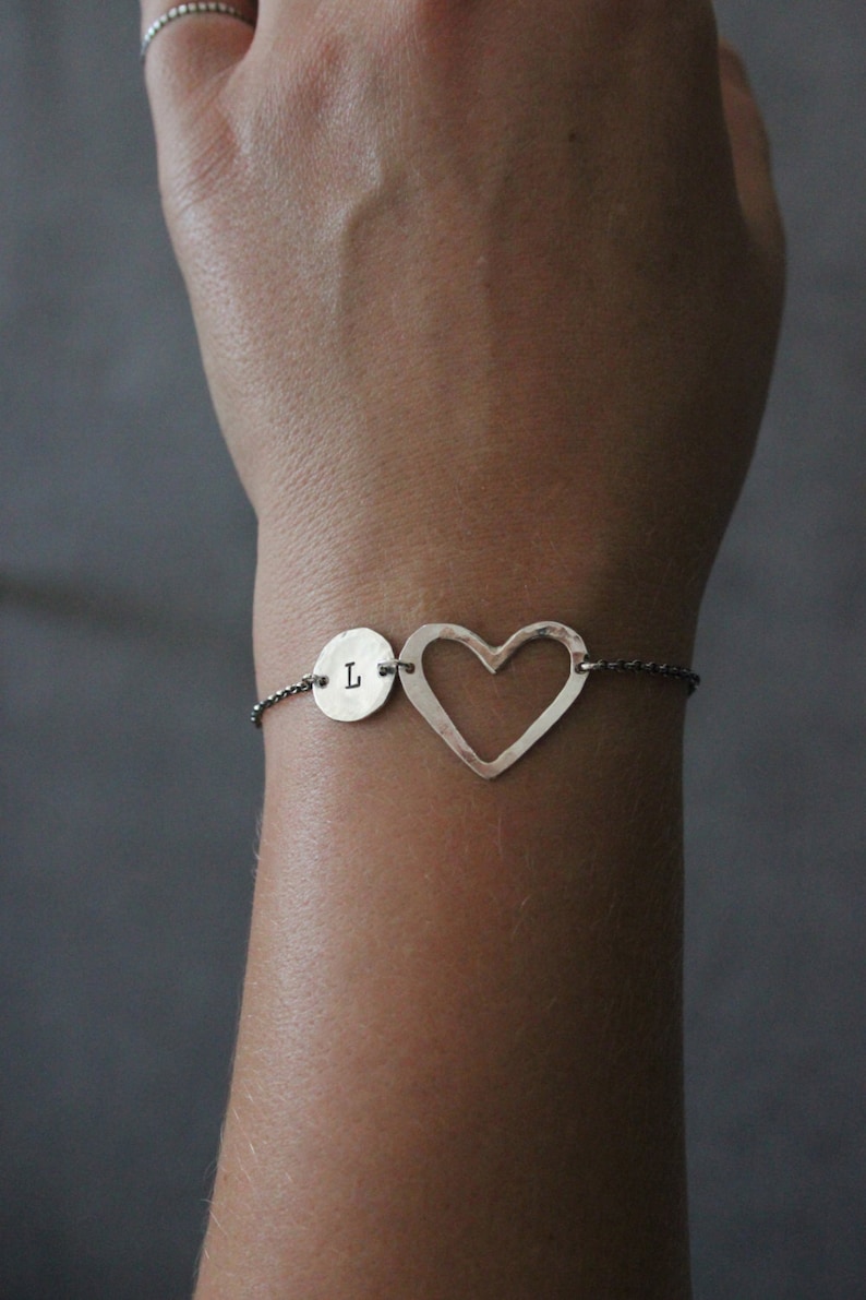 Personalised initial bracelet. Personalized jewellery. Sterling silver heart bracelet.Custom made jewellery.hand made. 