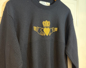 Vintage 90s Claddagh Sweater USA Made Cotton Knit Navy Irish Symbol Mens M