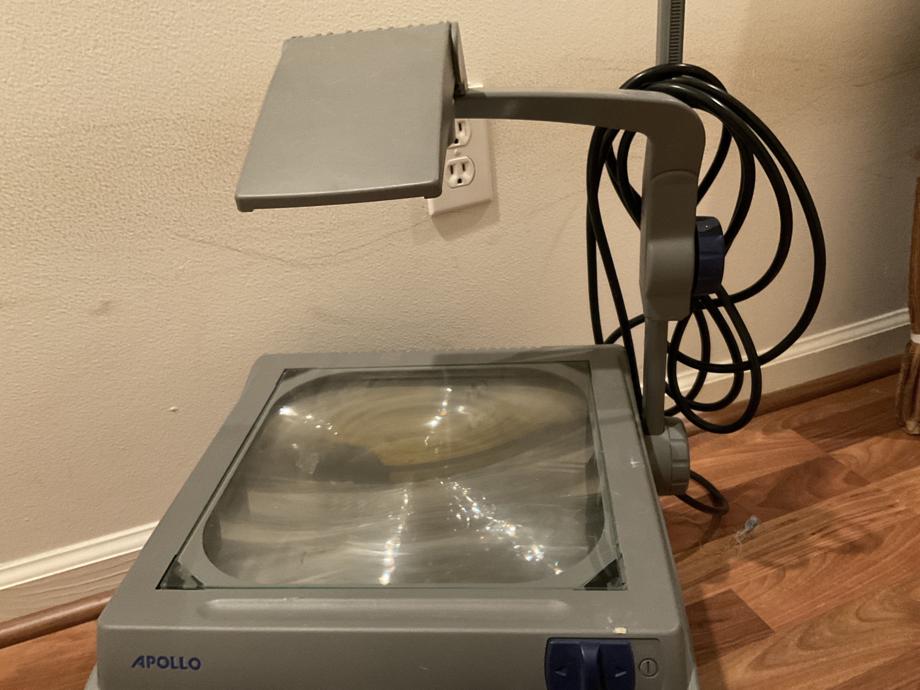 School Projector for sale Only 3 left at 60