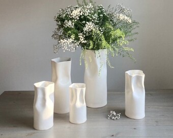 Ceramic vase with satin finish