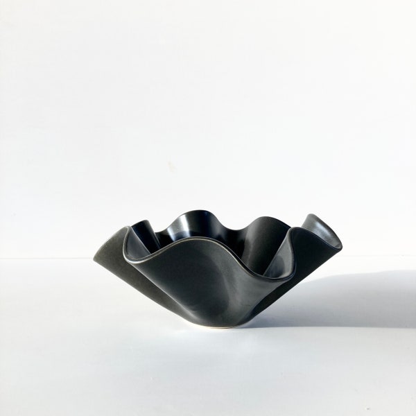 Ceramic Handkerchief Wavy Bowl Charcoal Black small