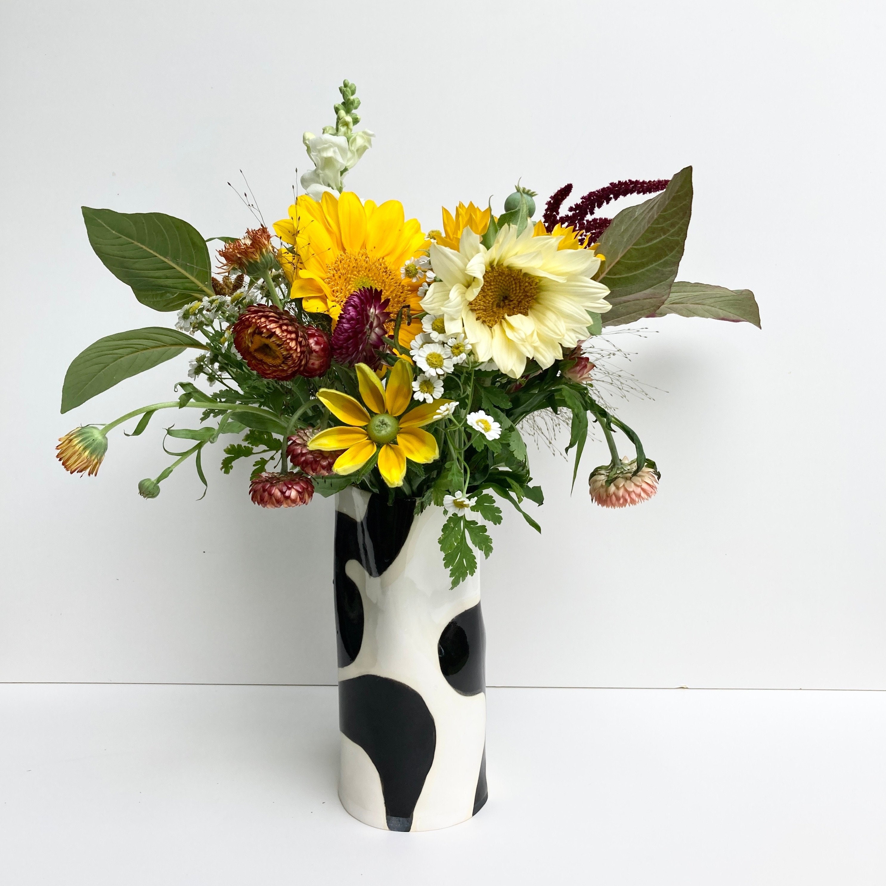 Ceramic Black and White Squiggly Paperbag Vase, Pastoral