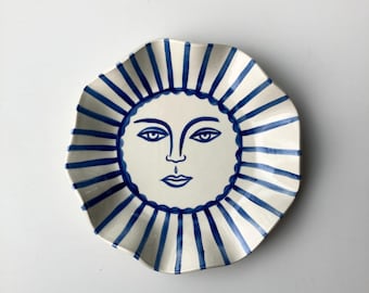 SUN Ceramic Wavy Plates / Wall Plates / Serving Plates / wall ceramics / face ceramics / face plate