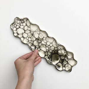Bubble glaze wavy plate / trinket dish