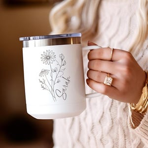 Personalized Birth Flower Insulated Coffee Tumbler with Handle for Sister, Best Friend, Bridesmaid, Personalized Coffee Mug, Travel Mug