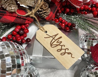Personalized Tags, Gift Tags for Christmas, Wood Gift Tags, Personalized Wooden Stocking Tag, Custom Engraved Gift Tag, Gift Tags with Names