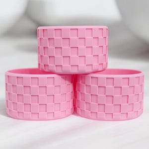 Pink Checkered Silicone Cup Boot: 40oz Tumbler Sleeve