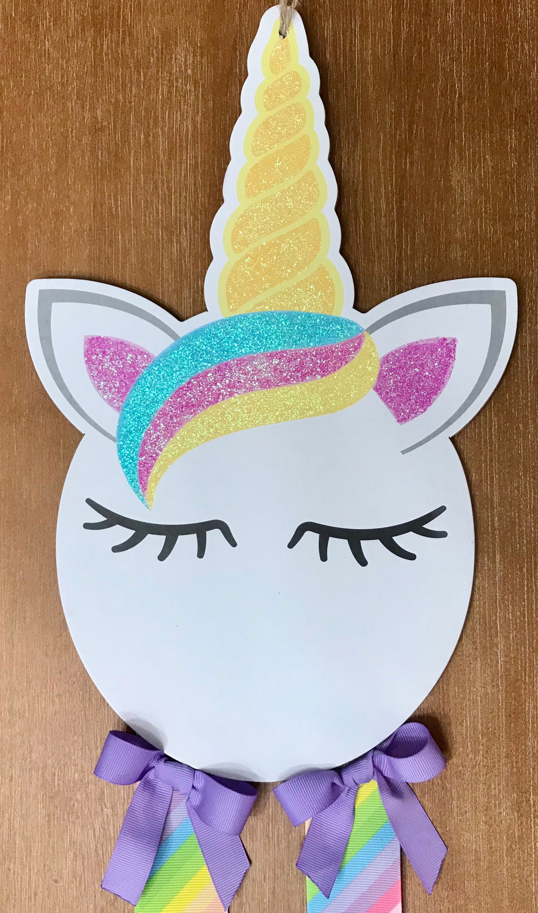Unicorn Crayon Holder – Bows and Clothes