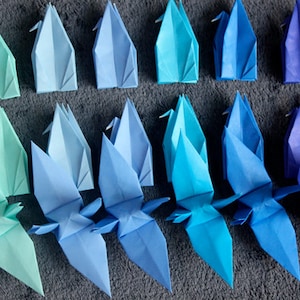 1000 Origami Papier Kraniche Bastelparty Hochzeit Weihnachten Geschenk Dekor Vogel PapierWaren Kranich Alle in Blau Schirm