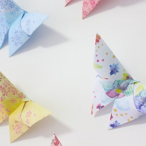 60 papillons origami fleur papier 3D art mural papillon pour décoration de mariage allée cadeau de fête d&#39;anniversaire mélange de couleurs