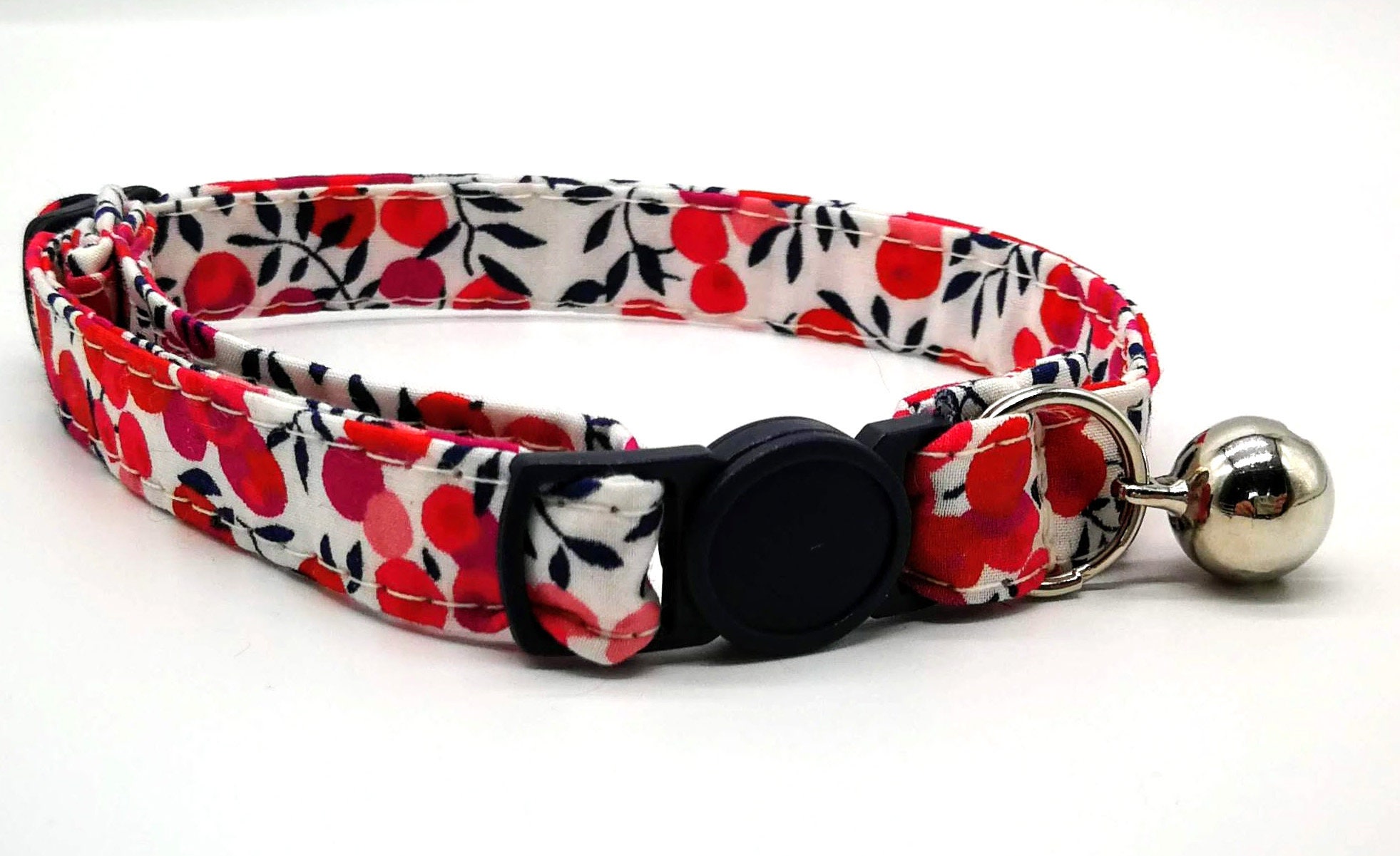 breakaway collar clasp