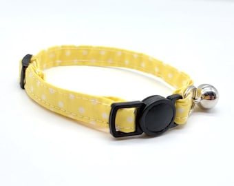 Cat Collar -  yellow spotty breakaway safety collar