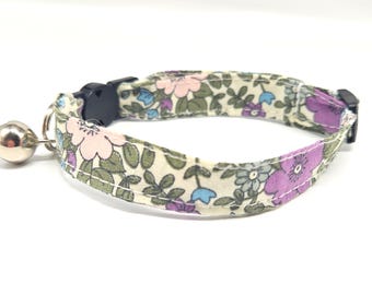 Cat Collar - pretty floral lilac fabric design