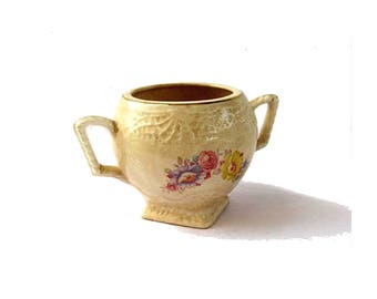 Vintage SHELL KREST yellow gold trim china floral handledsugar bowl. Made in USA.