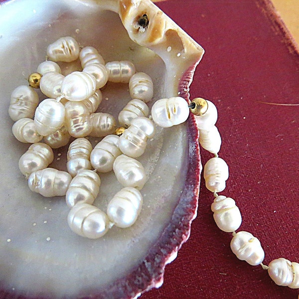 Vintage oval ringed pearls and gold beads partial necklace. Needs fixing. Spare parts for jewelry making.