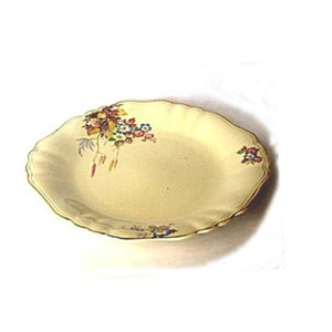 Mid century J and G Meakin yellow floral wavy borders oval gold trim china serving platter. From the Sunshine series.