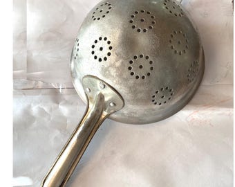 Vintage long handle aluminum strainer,  Światowit Poland kitchenware, old rustic metal round sieve, 16 cm diameter
