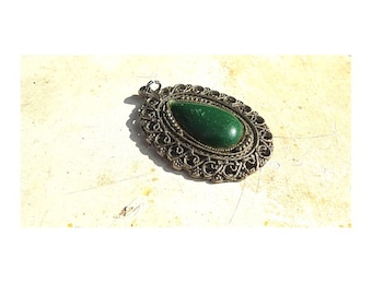 Large vintage oval ornate filigree pendant for women's necklace