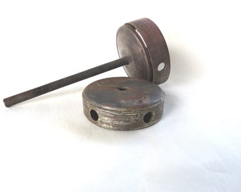 Pièces détachées pour luminaires anciens, plaques de fixation pour appliques murales ou rosaces pour suspensions ou lustres